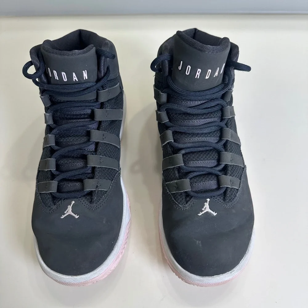 Jordan Max Aura Black Pink White Kids Youth Basketball Shoes 6Y AQ9249-060